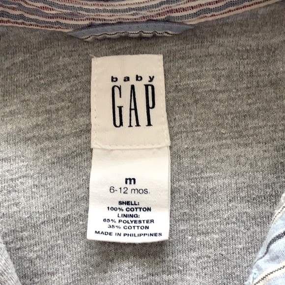 Baby GAP Button-down 6-12 mos. - Picture 2 of 3